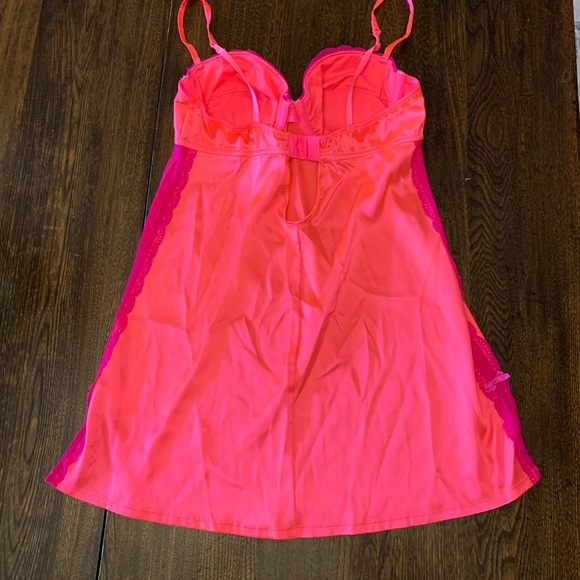 LA SENZA Push-up Satin Slip Dress - Picture 2 of 5